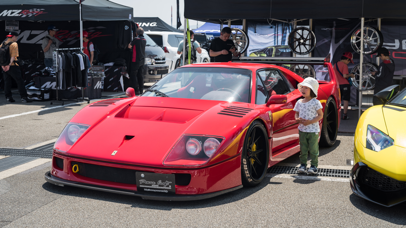 3 F40...